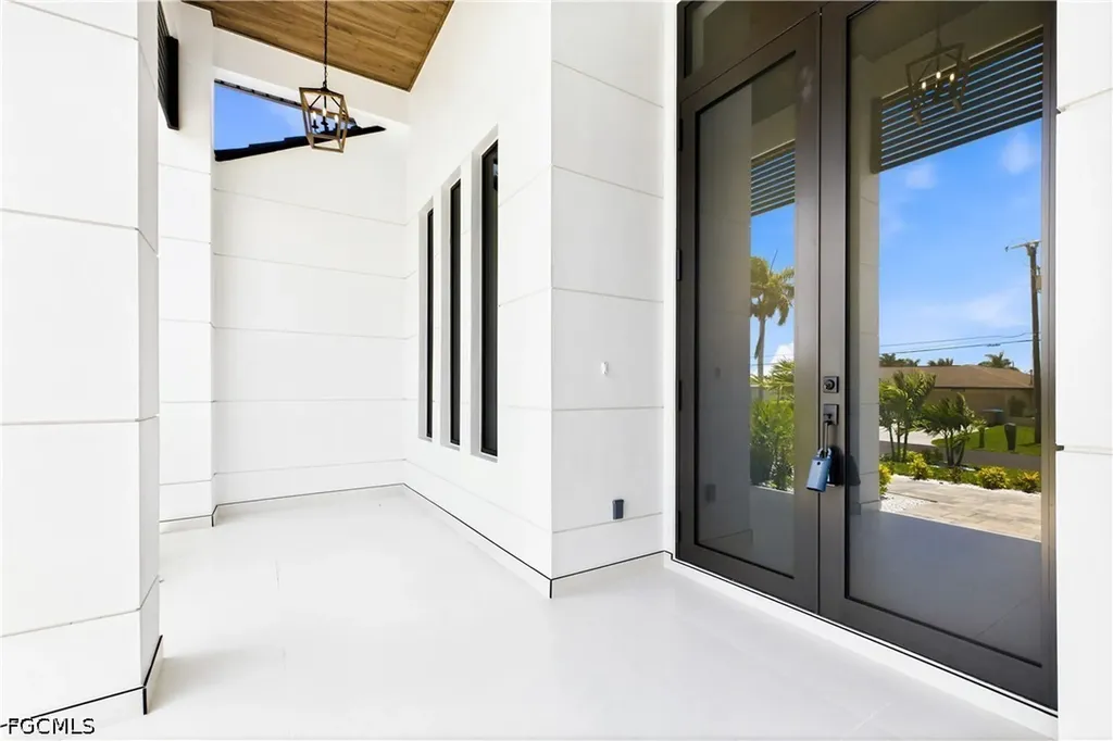 4627 SW 17th Avenue Cape Coral FL 33914