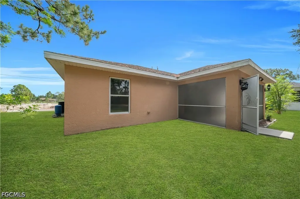 2707 42nd Street W Lehigh Acres FL 33971