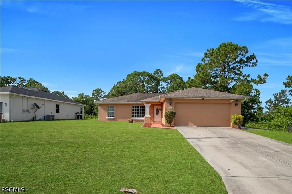 2707 42nd Street W Lehigh Acres FL 33971