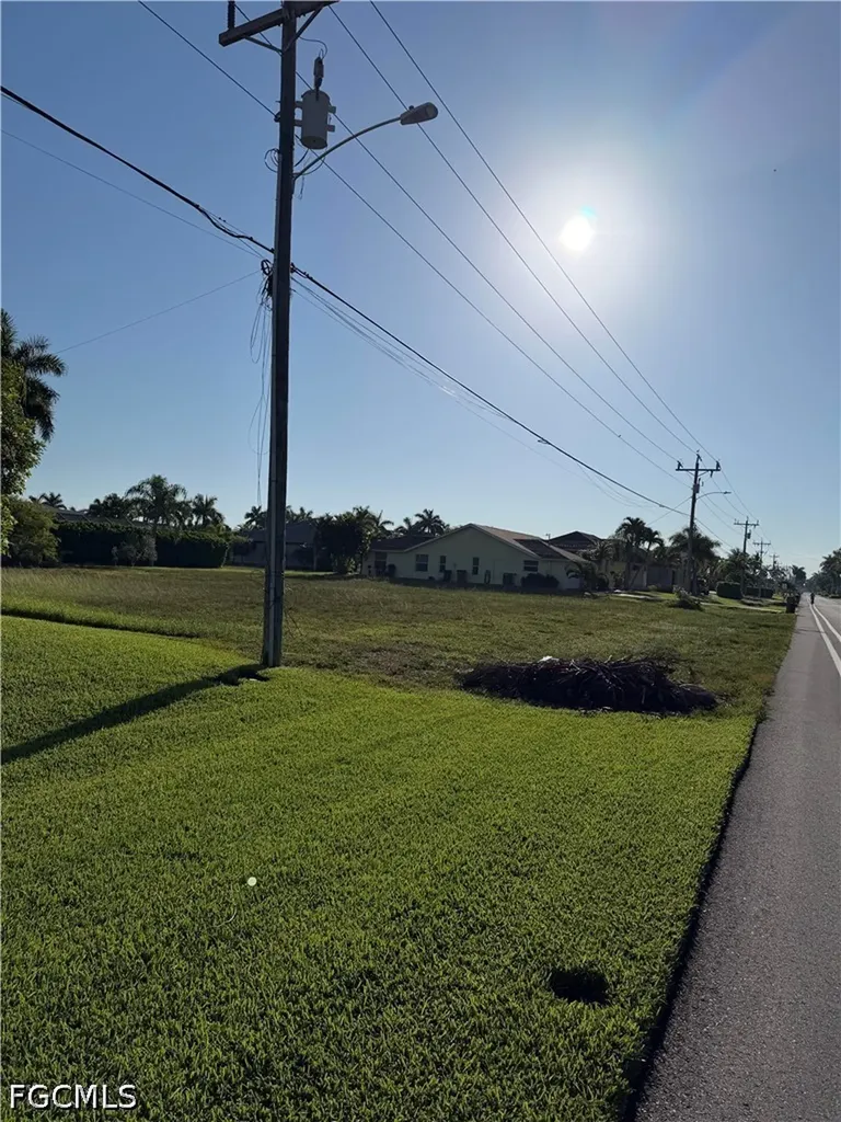 1721 El Dorado Parkway W Cape Coral FL 33914