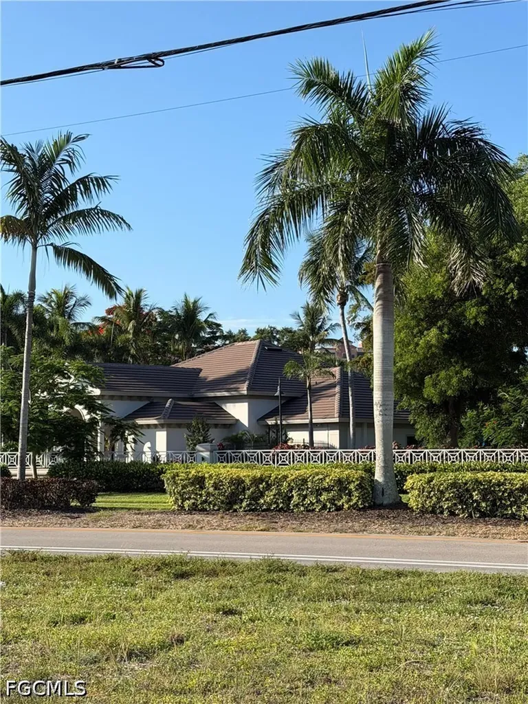1721 El Dorado Parkway W Cape Coral FL 33914