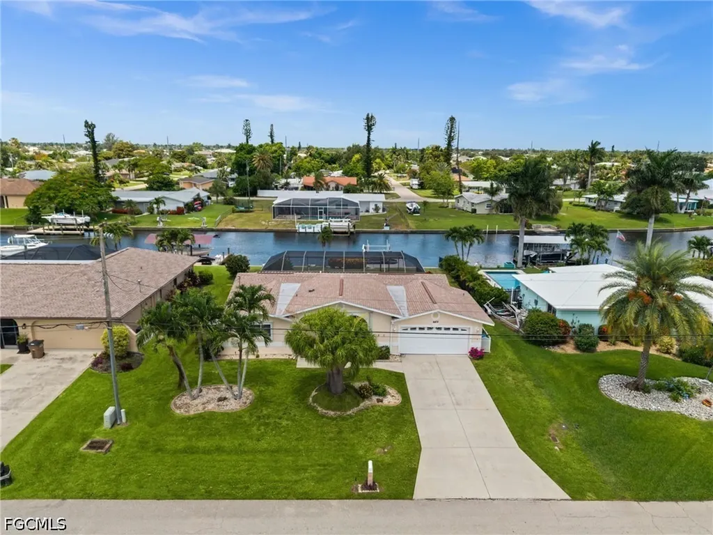 4402 SE 1st Place Cape Coral FL 33904