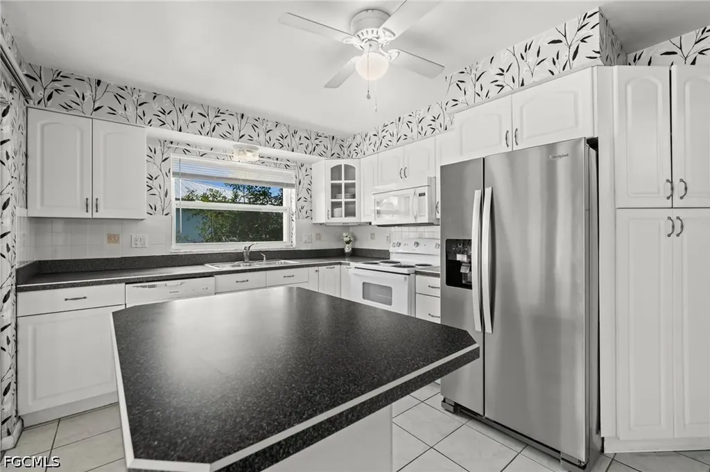 4402 SE 1st Place Cape Coral FL 33904