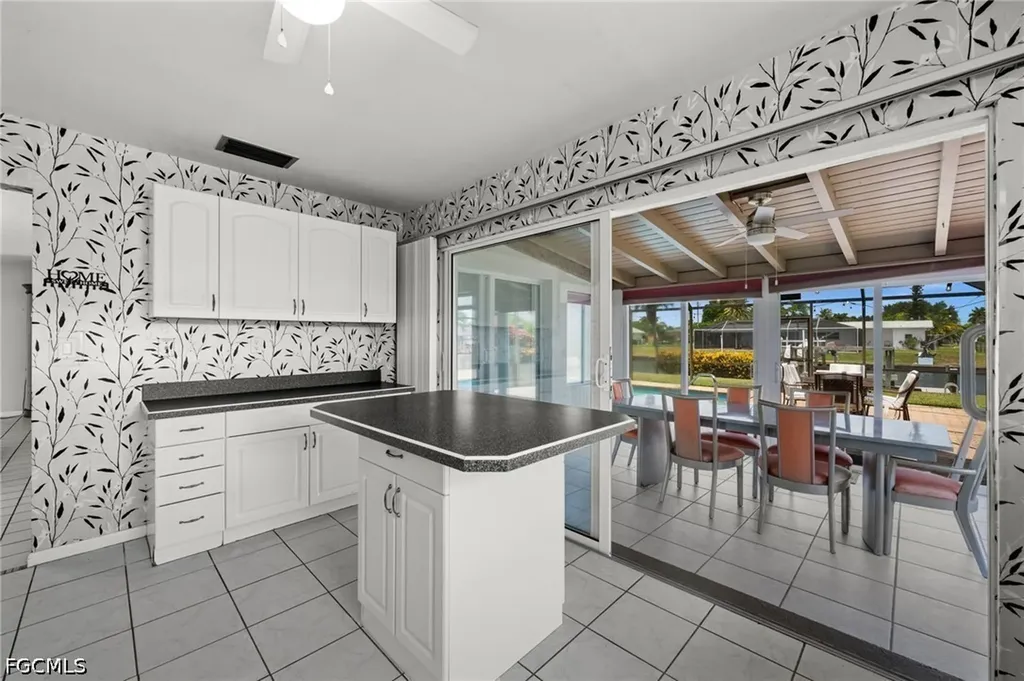 4402 SE 1st Place Cape Coral FL 33904
