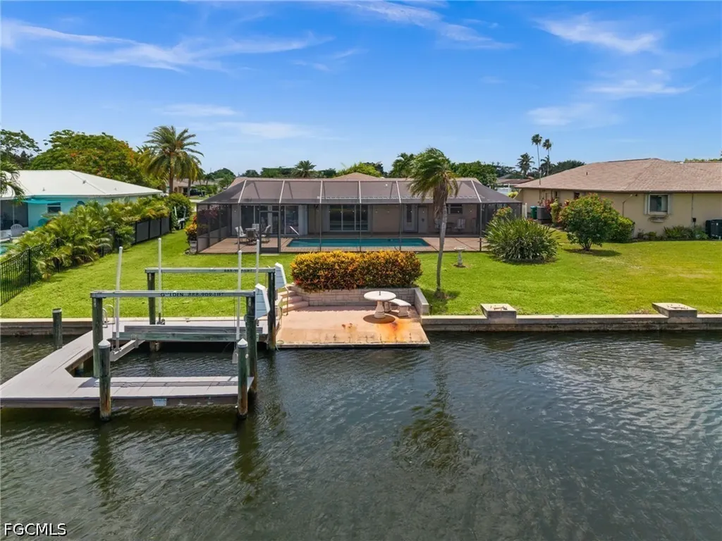 4402 SE 1st Place Cape Coral FL 33904