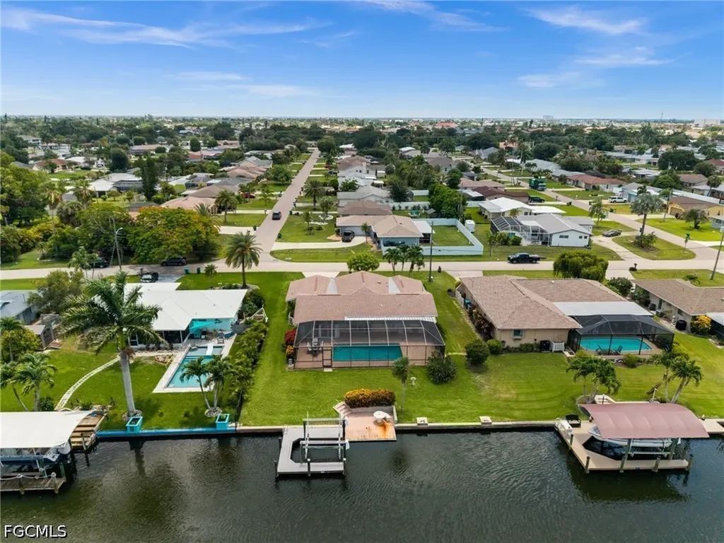 4402 SE 1st Place Cape Coral FL 33904