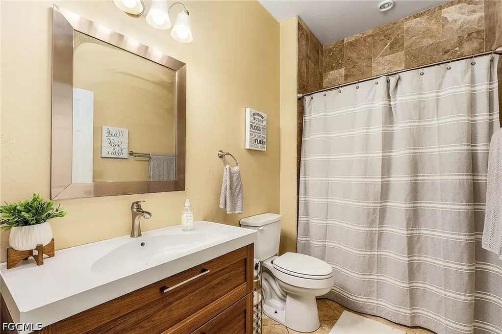 236 Loadstar Street Fort Myers FL 33913