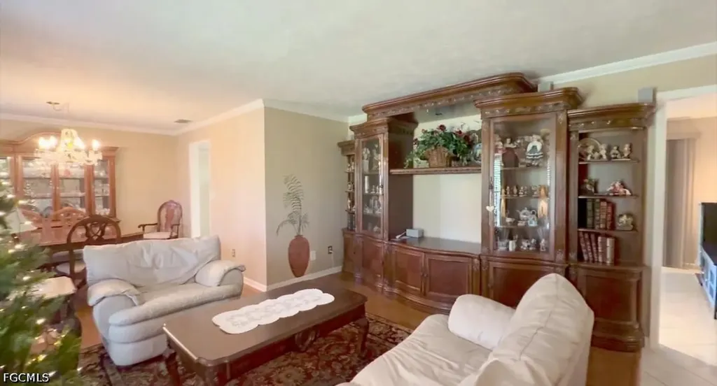 8319 Terracewood Circle Tampa FL 33615