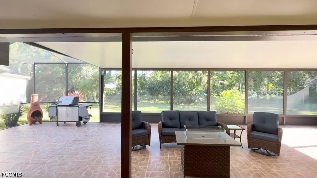 8319 Terracewood Circle Tampa FL 33615
