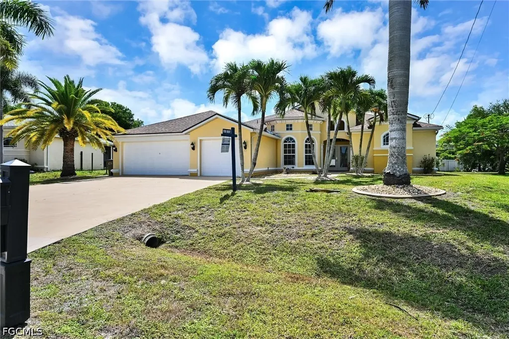 311 SW 32nd Place Cape Coral FL 33991