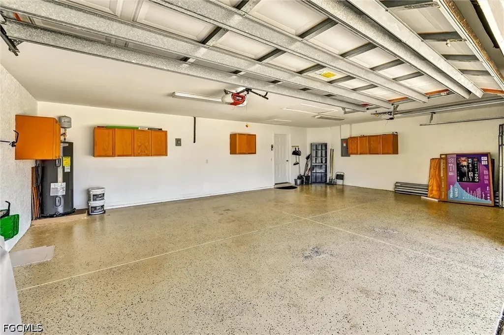 311 SW 32nd Place Cape Coral FL 33991