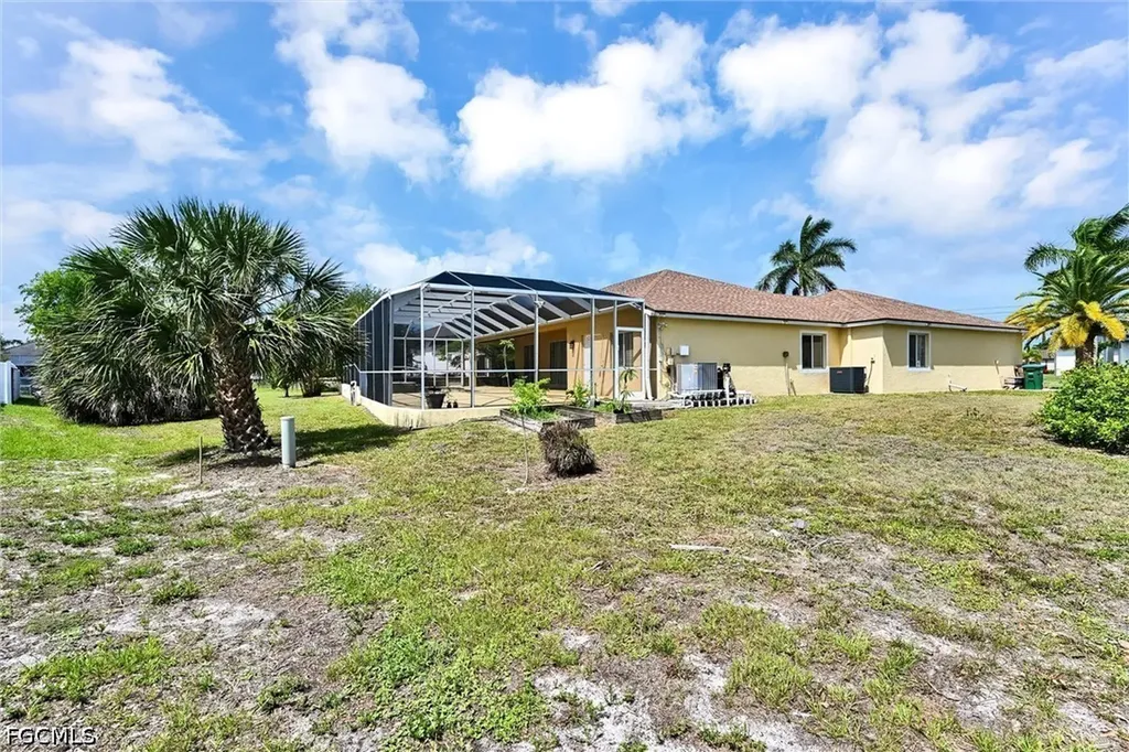 311 SW 32nd Place Cape Coral FL 33991