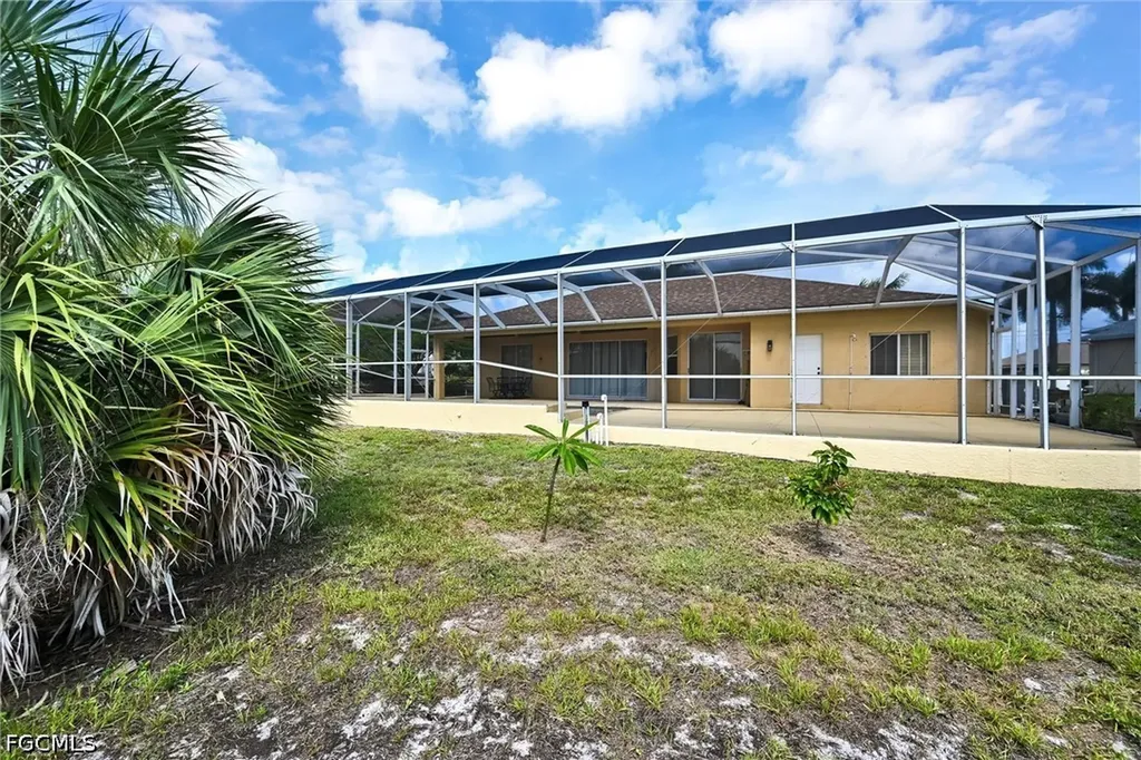 311 SW 32nd Place Cape Coral FL 33991
