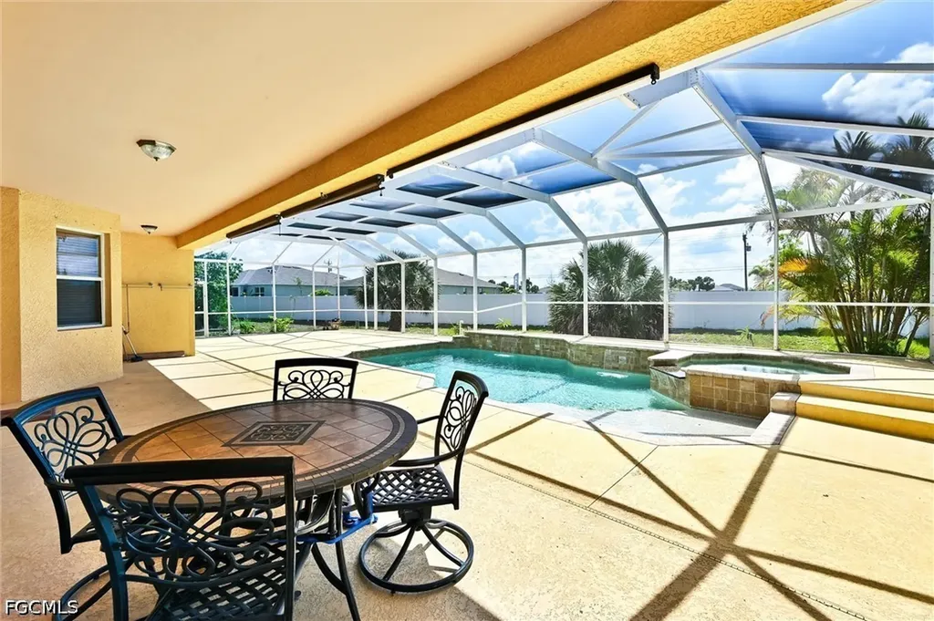 311 SW 32nd Place Cape Coral FL 33991