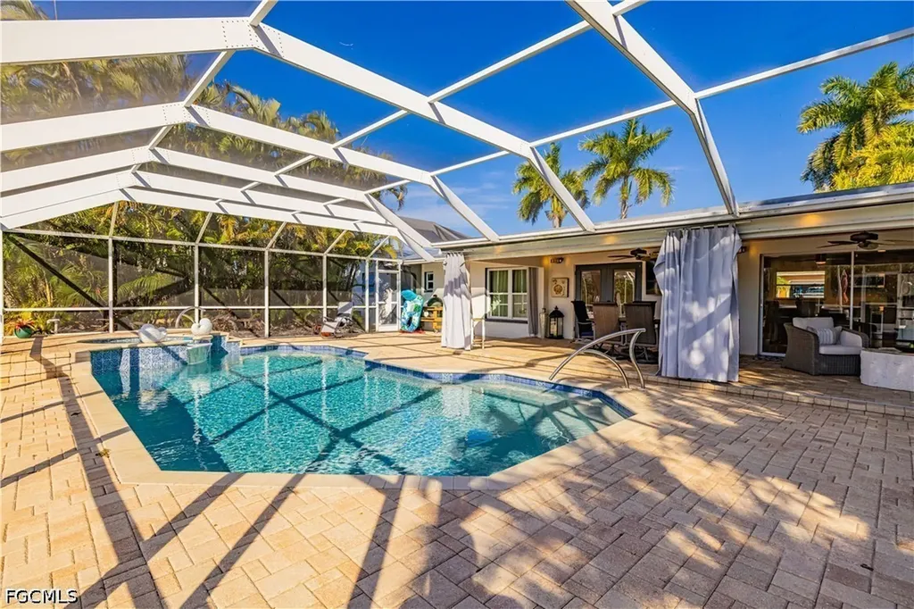 2579 Eighth Avenue St. James City FL 33956