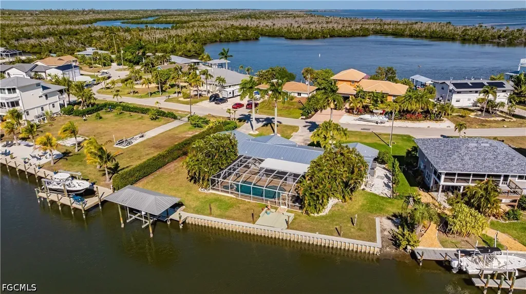 2579 Eighth Avenue St. James City FL 33956