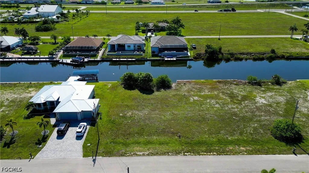 1015 NW 33rd Avenue Cape Coral FL 33993
