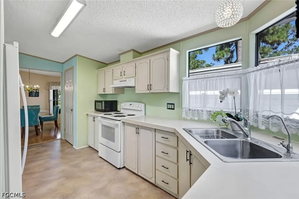 19682 Eagle Trace Court North Fort Myers FL 33903