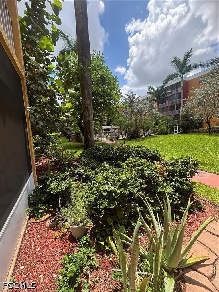 2366 E Mall Drive Fort Myers FL 33901