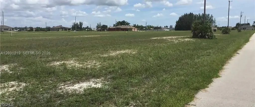 3513 NW 46 Lane Cape Coral FL 33993