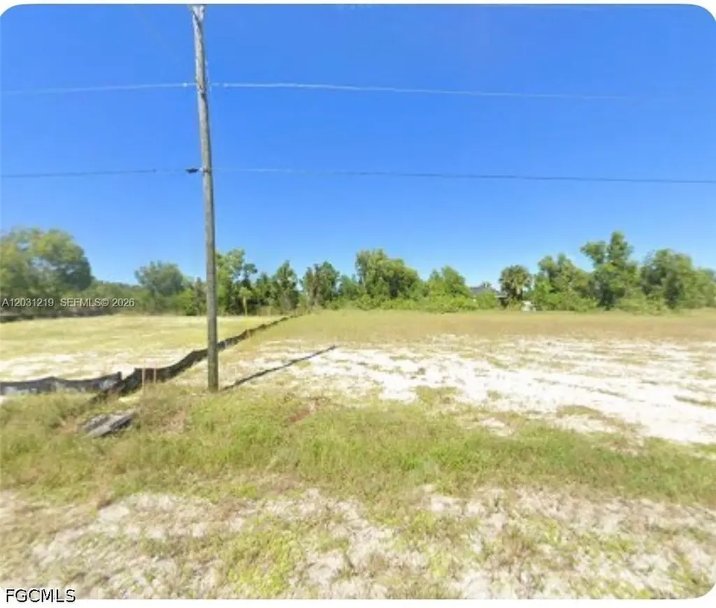 3513 NW 46 Lane Cape Coral FL 33993