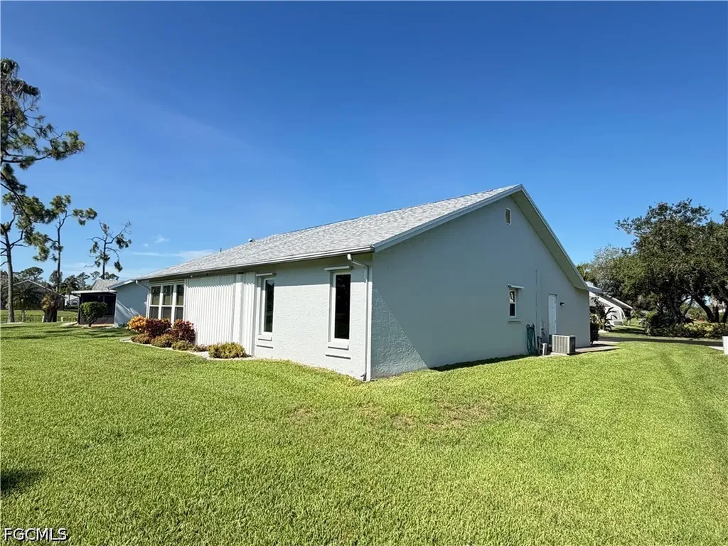 3437 Clubview Drive North Fort Myers FL 33917