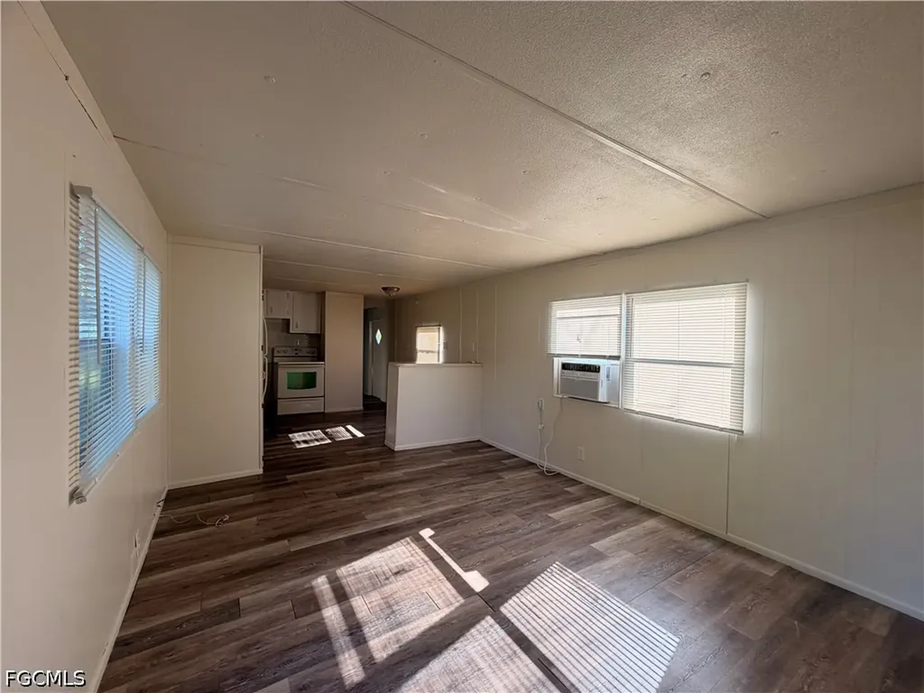 8385 Nault Road North Fort Myers FL 33917