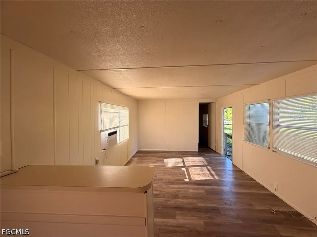 8385 Nault Road North Fort Myers FL 33917