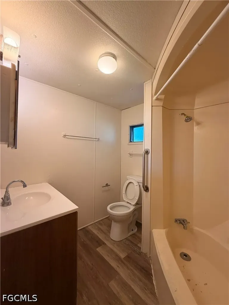 8385 Nault Road North Fort Myers FL 33917