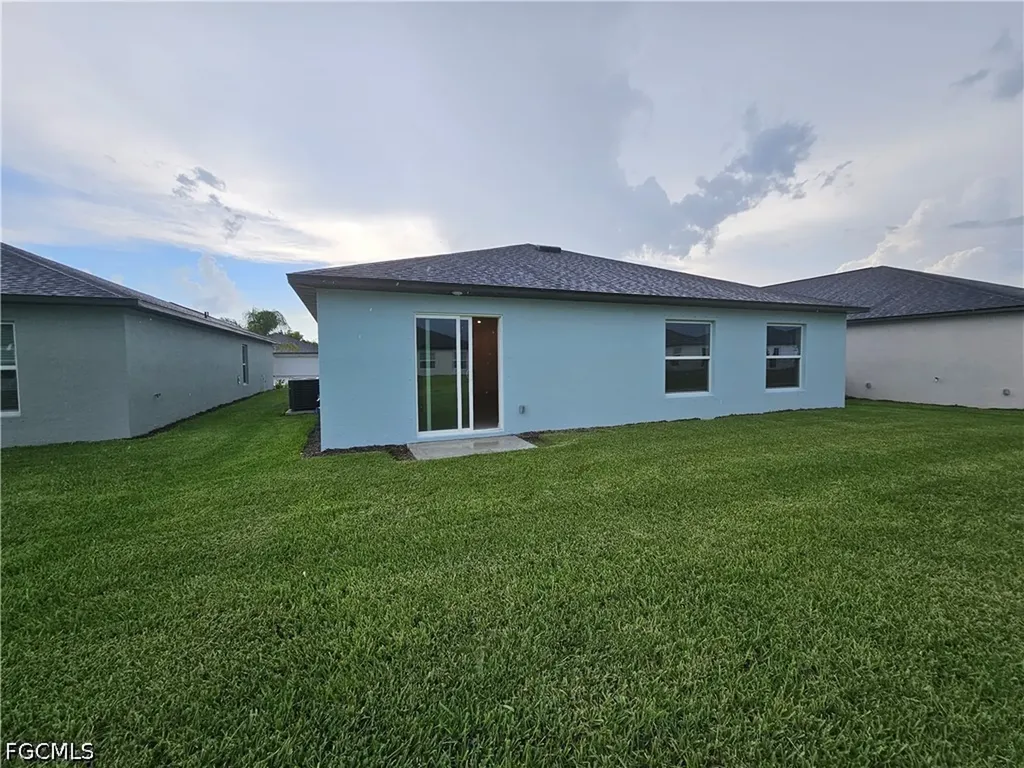 17316 Cantu Court North Fort Myers FL 33917