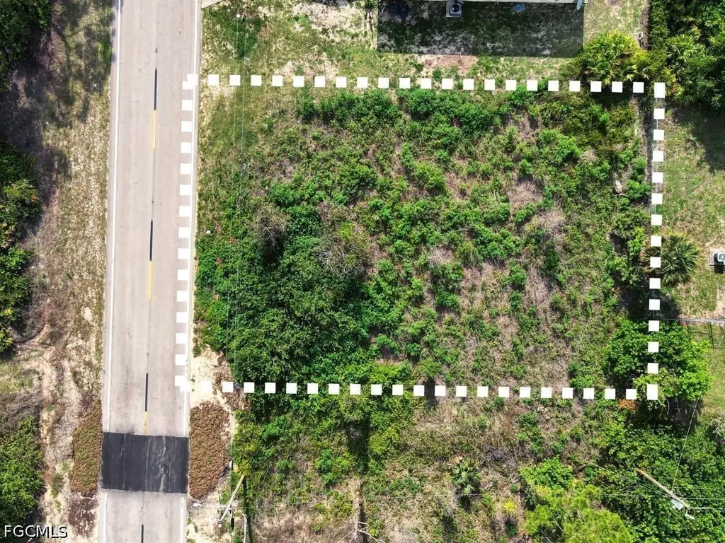 1402 E 12th Street Lehigh Acres FL 33972