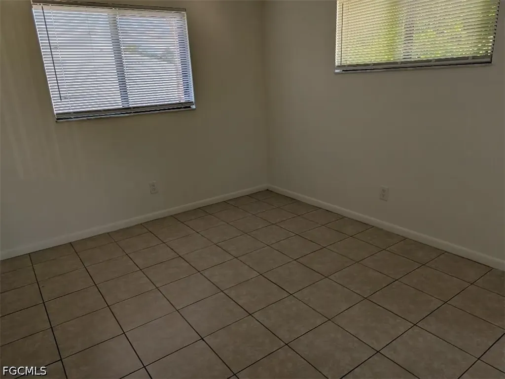 1318 SE 40th Terrace Cape Coral FL 33904