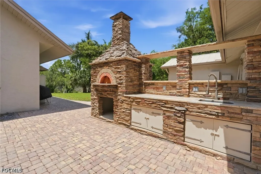 15821 Shamrock Drive Fort Myers FL 33912