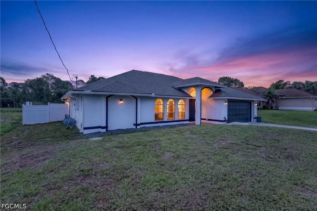 2105 Anita Avenue S Lehigh Acres FL 33976