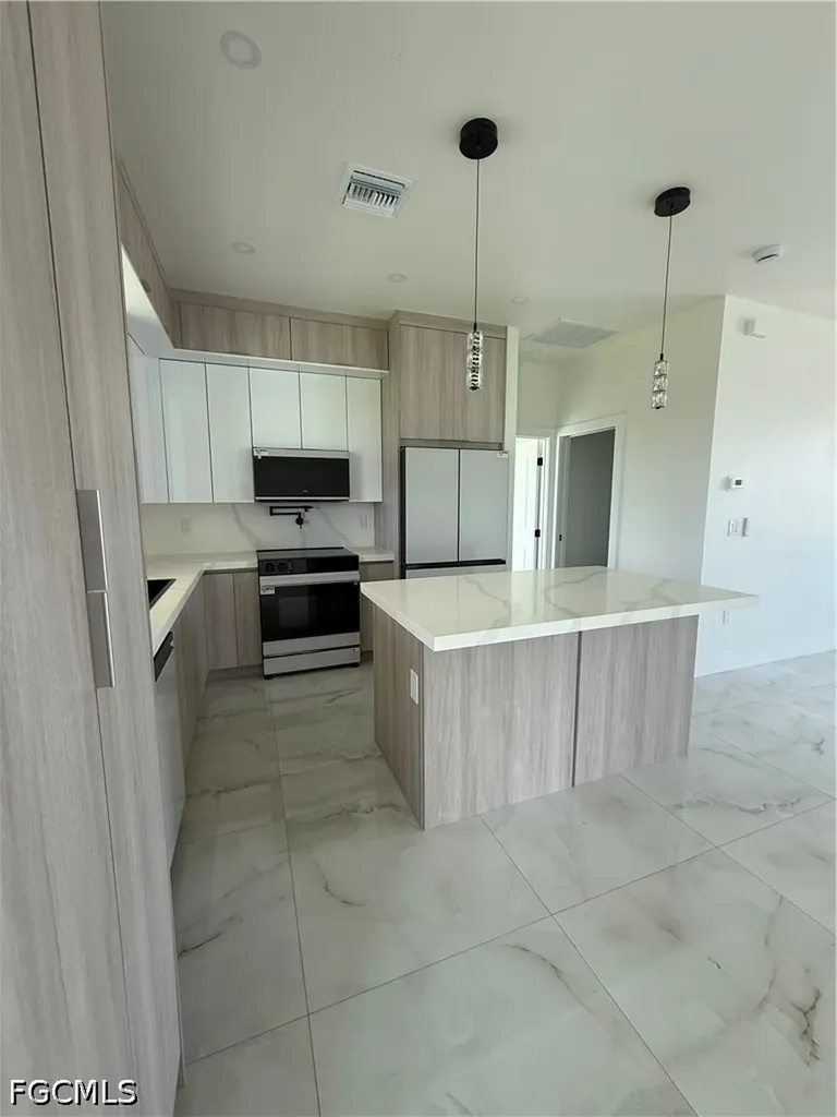 124 SE 2nd Avenue Cape Coral FL 33990