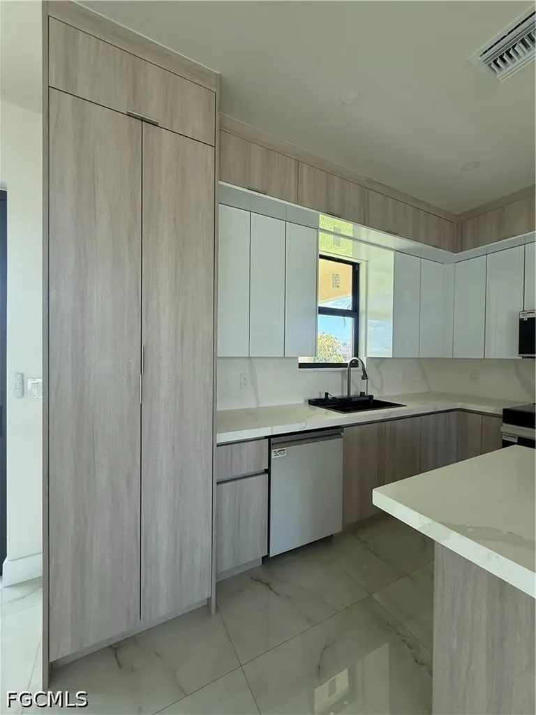 124 SE 2nd Avenue Cape Coral FL 33990