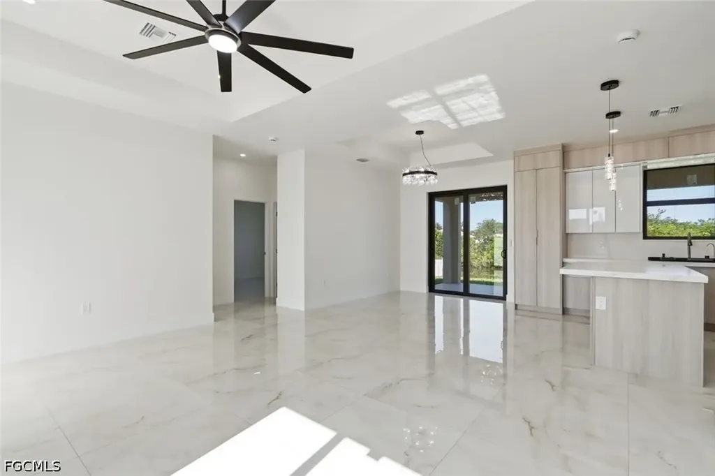 124 SE 2nd Avenue Cape Coral FL 33990