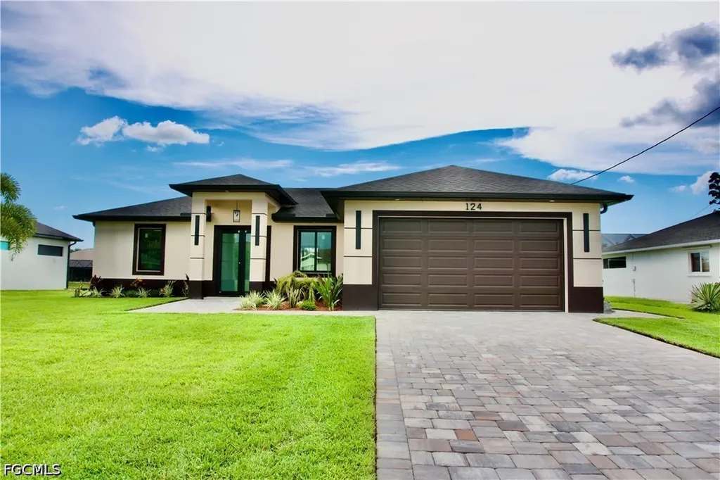 124 SE 2nd Avenue Cape Coral FL 33990