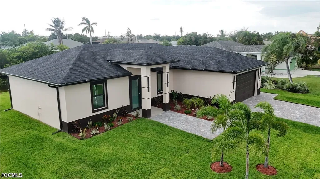 124 SE 2nd Avenue Cape Coral FL 33990