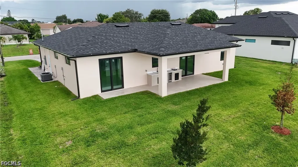 124 SE 2nd Avenue Cape Coral FL 33990