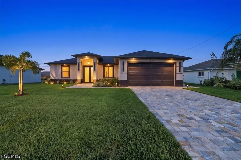 124 SE 2nd Avenue Cape Coral FL 33990