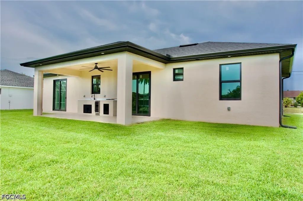 124 SE 2nd Avenue Cape Coral FL 33990