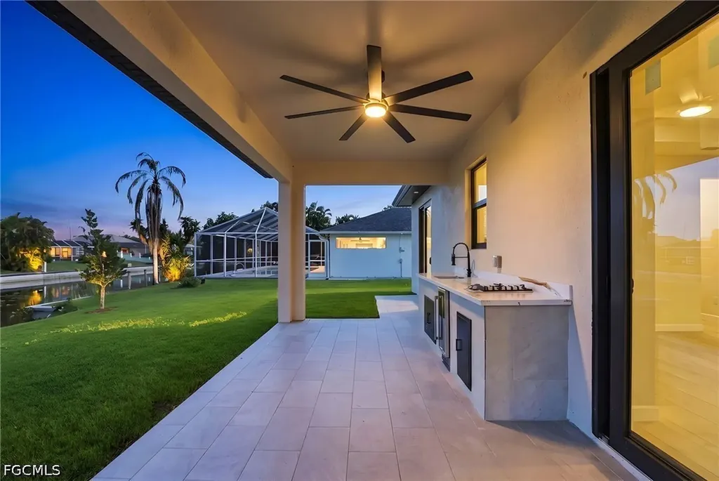 124 SE 2nd Avenue Cape Coral FL 33990