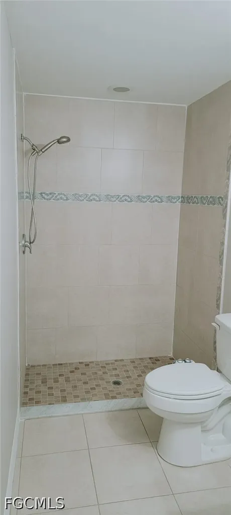 136 SE 12th Terrace Cape Coral FL 33990