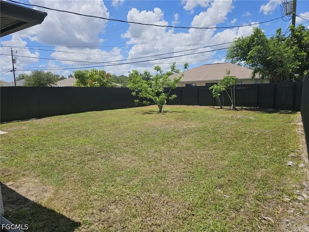 136 SE 12th Terrace Cape Coral FL 33990