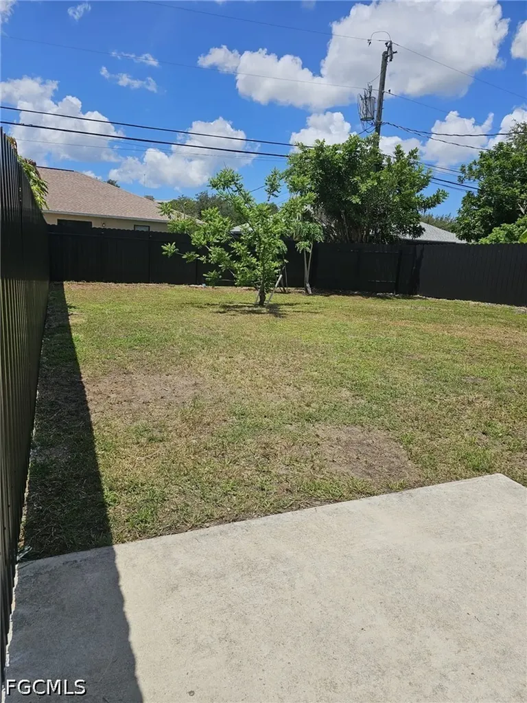 136 SE 12th Terrace Cape Coral FL 33990