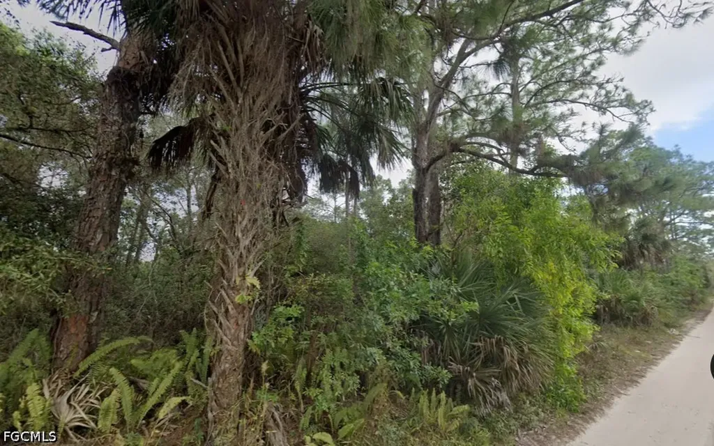 6451 Longhorn Trail Fort Myers FL 33905