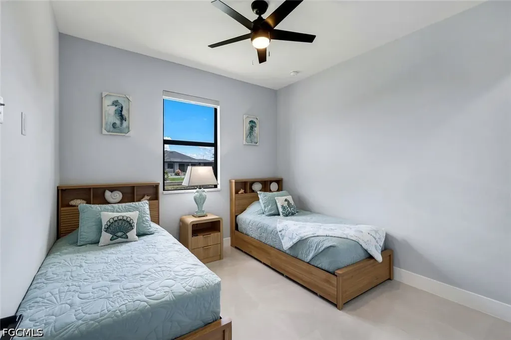 313 NE 5th Terrace Cape Coral FL 33909