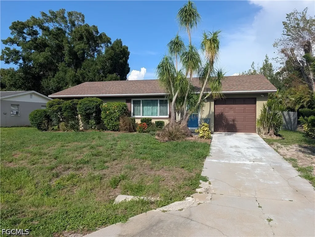 2324 Caladium Road Fort Myers FL 33905