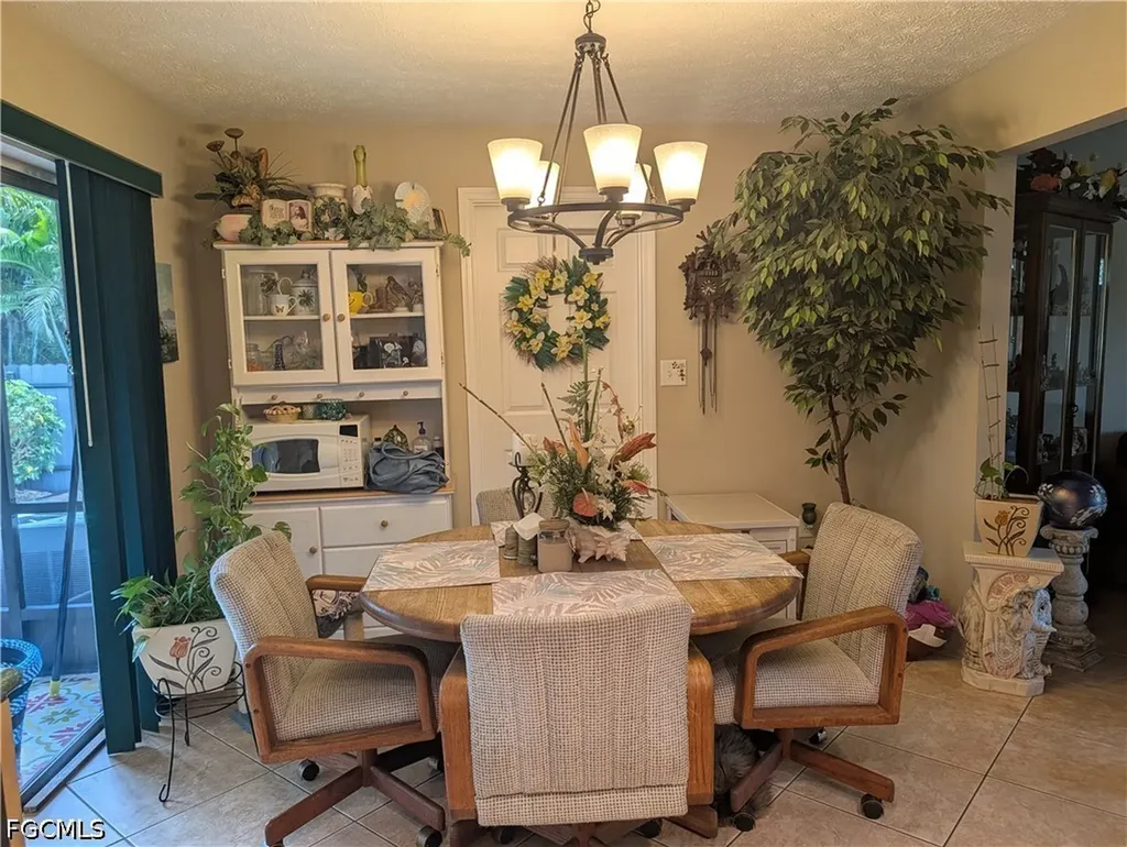 2324 Caladium Road Fort Myers FL 33905